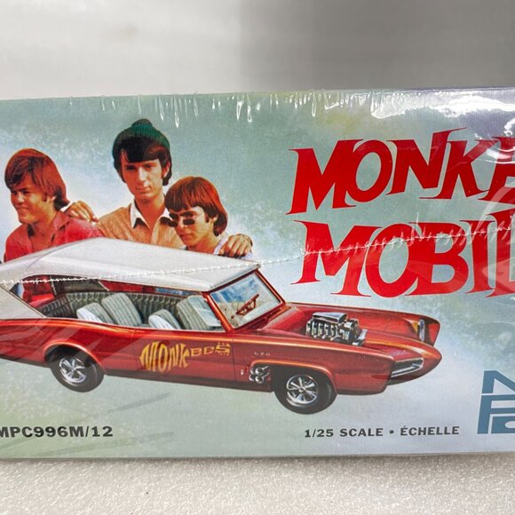 MPC The Monkees Monkeemobile Pontiac GTO 1/25 Model Kit NEW - Picture 3 of 5